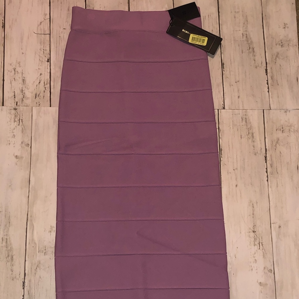 LAVENDER BCBGMAXAZRIA BANDAGE SKIRT